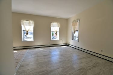 109 Burhans Ave #1 - Yonkers, NY