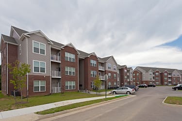 Mill's Crossing Apartments - Lynchburg, VA