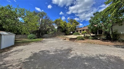 216 Loma Vista Dr - undefined, undefined