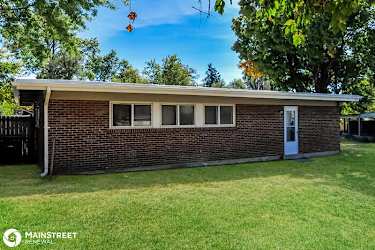 8561 Midwood Ave - Berkeley, MO