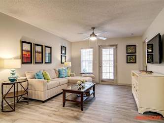 Hickory Falls Apartments - Villa Rica, GA