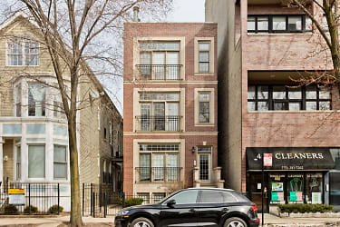 2551 N Southport Ave unit 1 - Chicago, IL