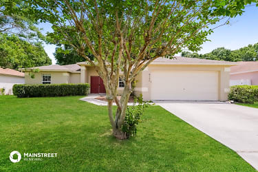 8125 Oakhurst Blvd - Lakeland, FL