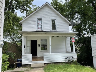 51 E State St unit 2 - Athens, OH