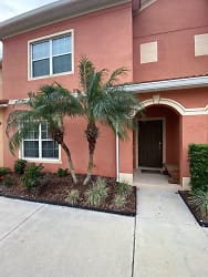 8956 Cat Palm Rd - Kissimmee, FL