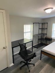 Room For Rent - Desoto, TX