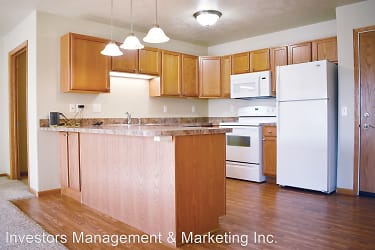 Northdale Apartments - Minot, ND