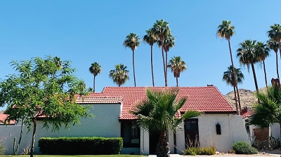 4493 E 7 Lakes Dr - Palm Springs, CA