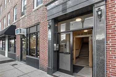 16 New St unit 1-C - Hewlett, NY