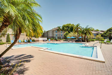 Tuscany Pointe Apartments - Tampa, FL