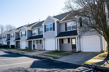 The Fairways Apartments & Townhomes - Thorndale, PA