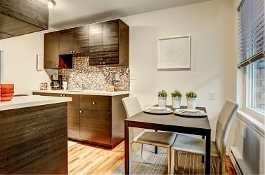 The Standard Apartments - Seattle, WA