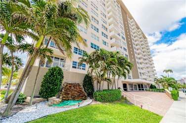 133 N Pompano Beach Blvd unit 301 - Pompano Beach, FL