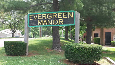 3456 Evergreen Ln - Saint Louis, MO