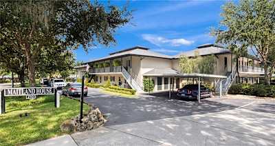 210 Magnolia Rd #102 - Maitland, FL