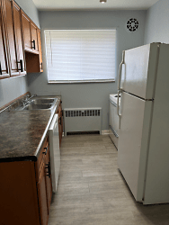 1119 Amsterdam Rd unit 4 - undefined, undefined