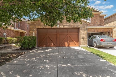5961 Lost Valley Dr - The Colony, TX