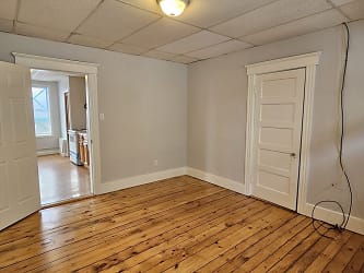 1 Dartmouth St #2 - Worcester, MA