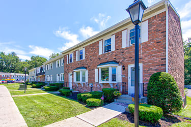 Presidential Townhome Rentals Apartments - Guilderland, NY