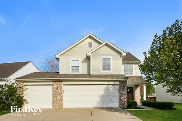 7060 Harness Lakes Dr - Indianapolis, IN
