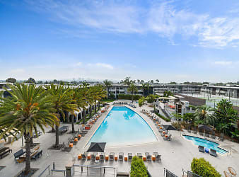 Eight 80 Newport Beach Apartments - Newport Beach, CA