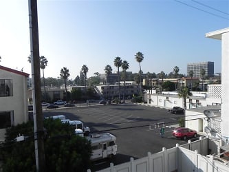 3565 Linden Ave unit 365 - Long Beach, CA