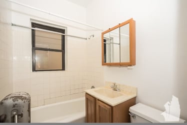 3501 N Greenview Ave unit 1W - Chicago, IL