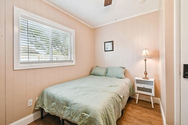 Room For Rent - Longwood, FL