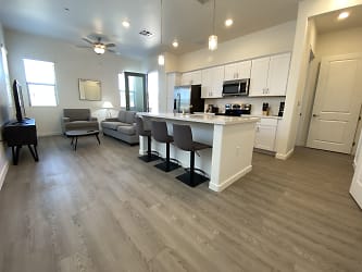 Linda Vista Luxury Rentals Apartments - Oro Valley, AZ
