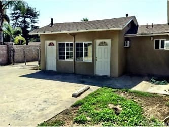 1901 W Page Ave - Fullerton, CA