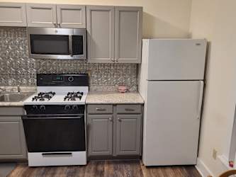 32 Cliff St unit #2 - Oneonta, NY