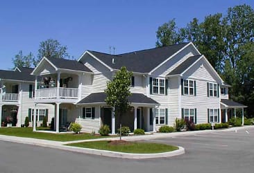 Heritage Park Apartments & Townhomes - Webster, NY