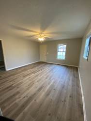 910 Bagwell Dr - Murray, KY