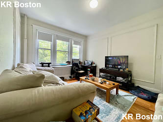 1687 Commonwealth Ave unit 16 - Boston, MA