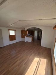3201 N Kentucky Ave #105 - Roswell, NM