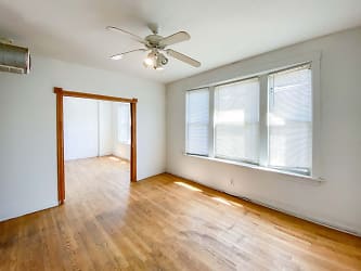 5100 N Winchester Ave unit 5102-3 - Chicago, IL