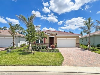 3804 Crosswater Dr - North Fort Myers, FL