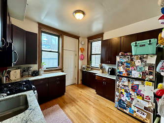 810 W Webster Ave unit 2 - Chicago, IL
