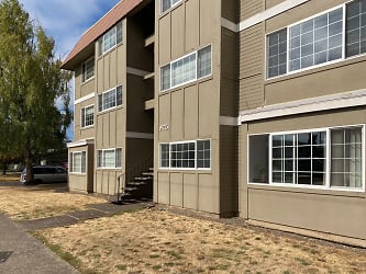975 NW Garfield Ave unit 6 - Corvallis, OR
