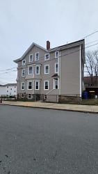 325 Snell St - Fall River, MA