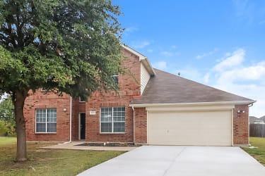 3204 Silver Point Ct - Mansfield, TX