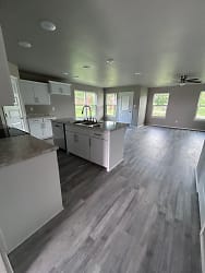 1232 Maple Rdg Dr - undefined, undefined