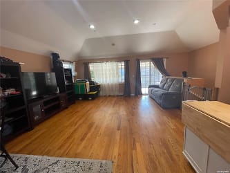 179-35 142nd Ave - Queens, NY