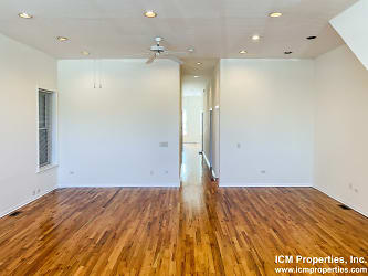 2454 N Southport Ave unit 2454-1F - Chicago, IL