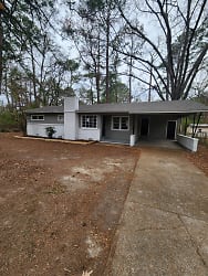 667 Forest Ave - Jackson, MS