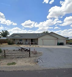 141 Country Ranch Rd - Fernley, NV