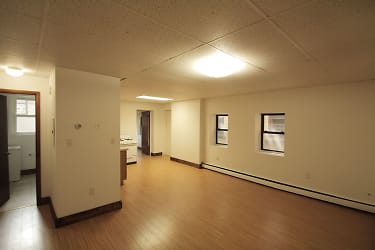 313 S Trenton Ave unit Apartment - Pittsburgh, PA