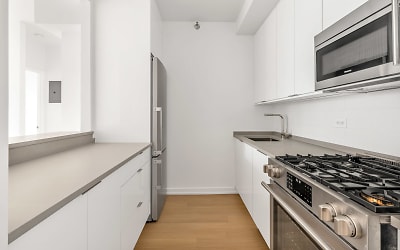 100 West End Ave unit S15H - New York, NY
