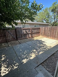 127 S Yolo St unit B - Willows, CA