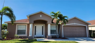 2573 Nature Pointe Loop - Fort Myers, FL